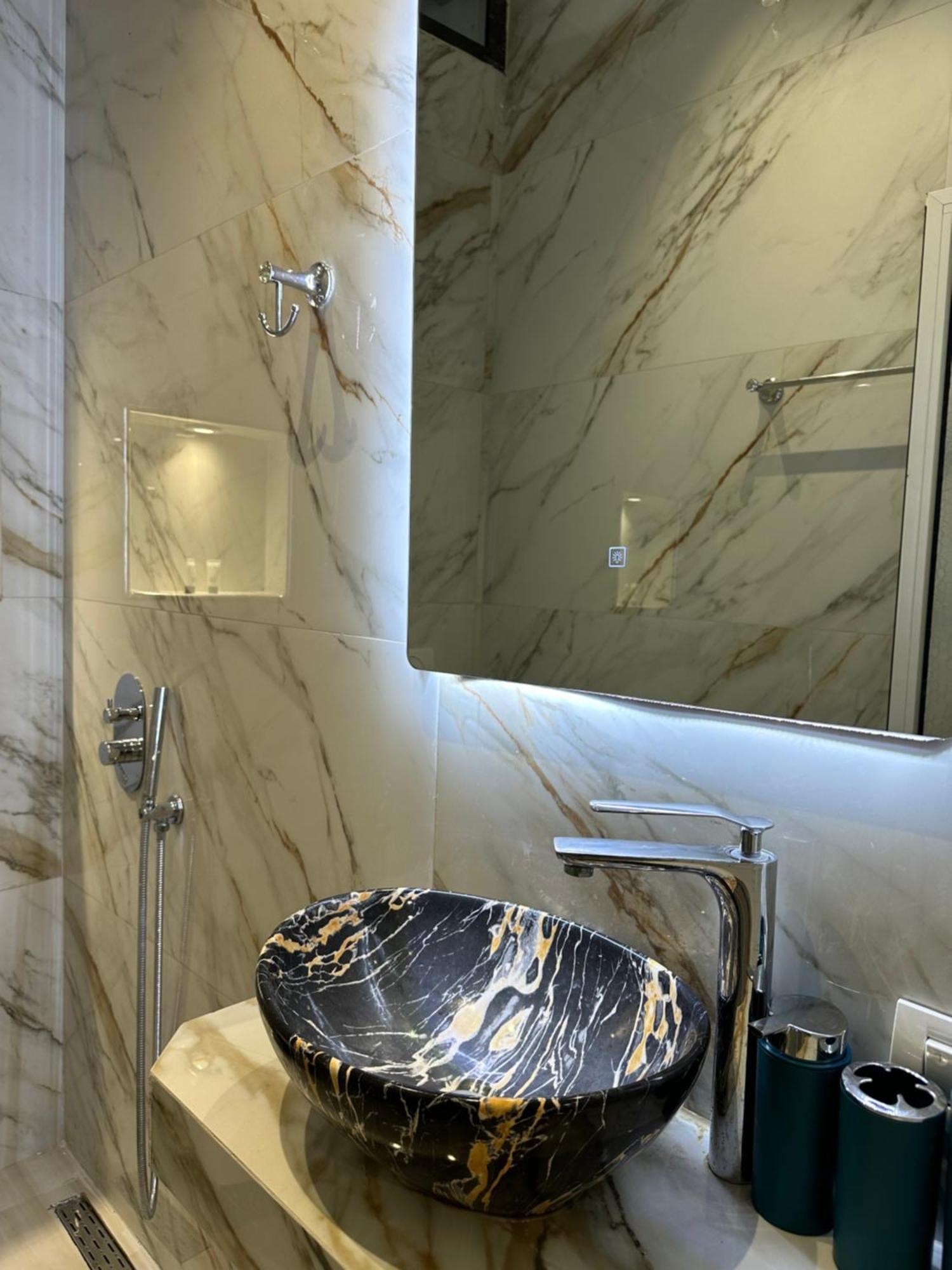 Troy Aparthotel Durrës 외부 사진