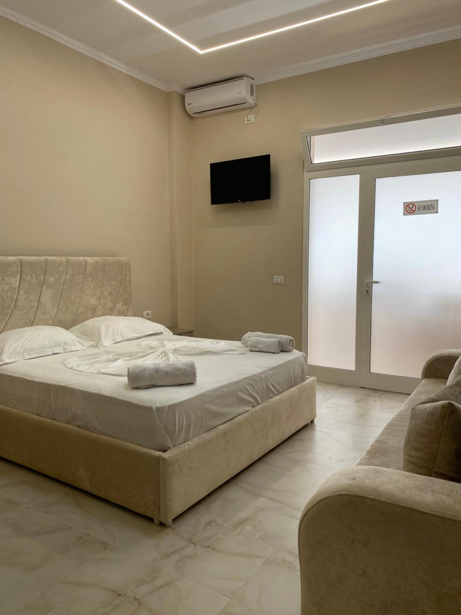 Troy Aparthotel Durrës 외부 사진